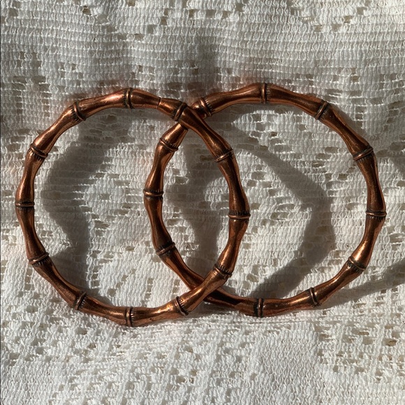 Maya Jewelry hoops - Picture 1 of 3